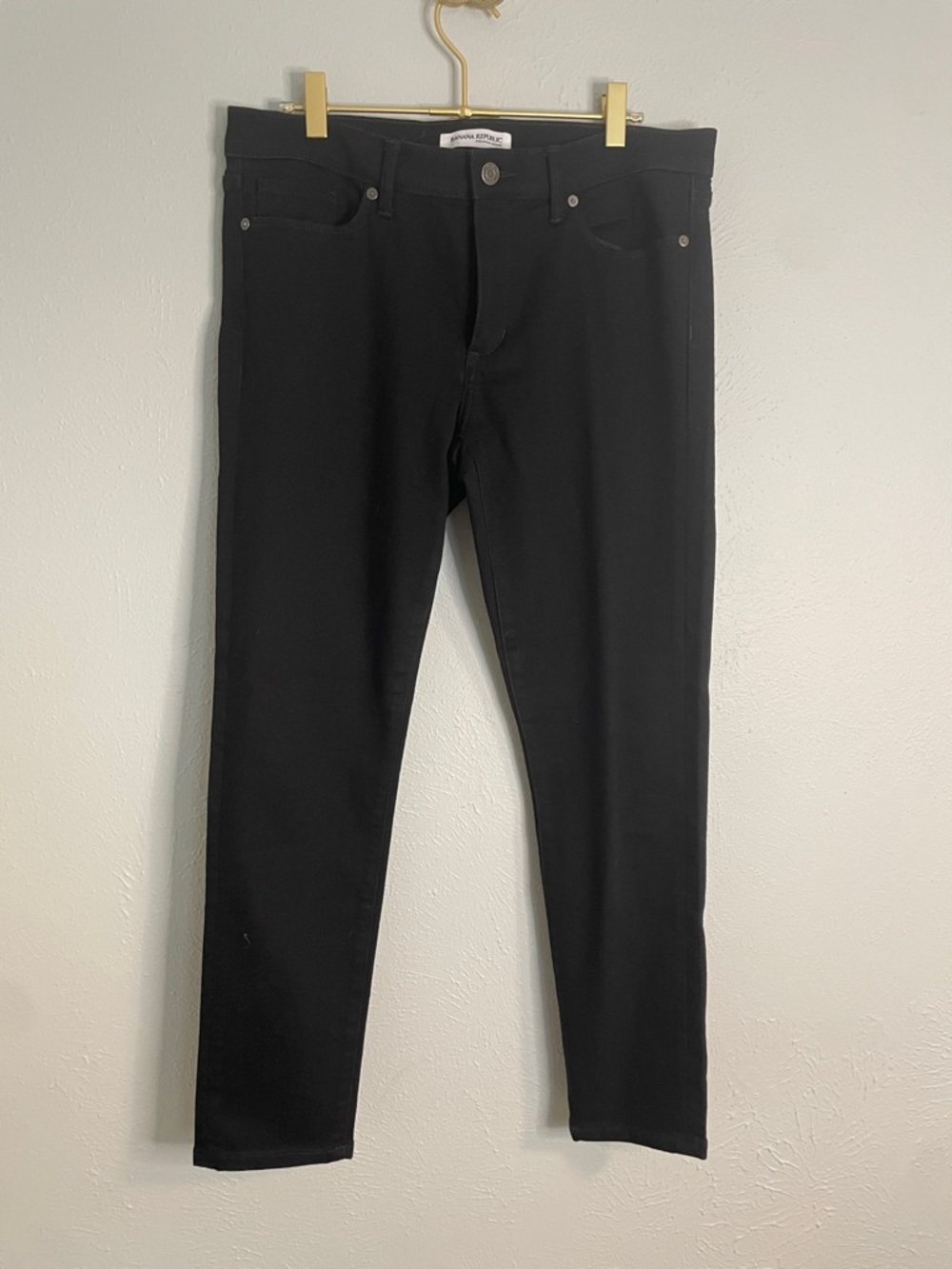 Banana Republic Women’s Skinny Ankle Premium Black Denim